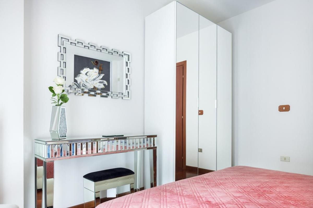 Casa Louise - Appartamento Don Bedetti Bologna Esterno foto